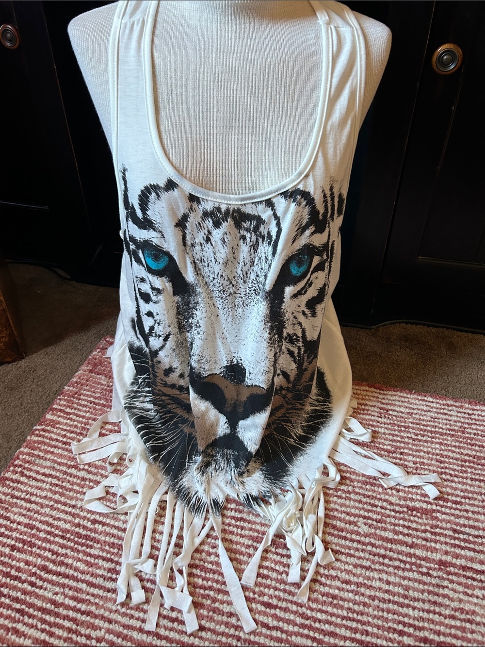Caren Sport White Fringe Tank with Blue-Eyed Tiger Graphic